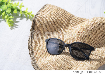 夏の紫外線対策イメージ 夏の紫外線対策イメージ 130078185