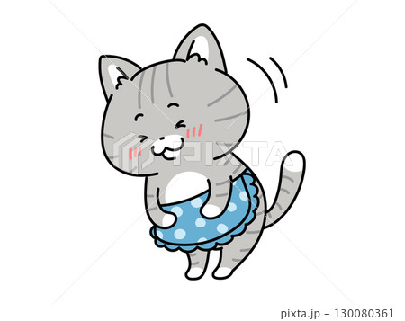 笑顔でお辞儀をするエプロン姿のねこちゃん 130080361