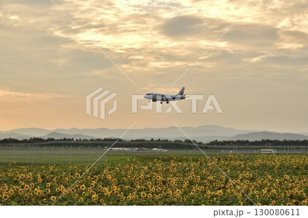 大空町女満別空港の飛行機 大空町女満別空港の飛行機 130080611