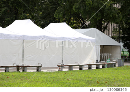 テント、イベント、仮設、屋外イベント、ビニール テント、イベント、仮設、屋外イベント、ビニール 130086366