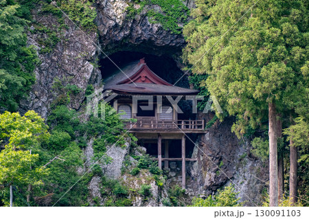 不動院岩屋堂 鳥取県八頭郡若桜町 不動院岩屋堂 鳥取県八頭郡若桜町 130091103