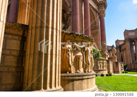 Palace of Fine Arts surrounded by greenery in San Francisco, USA 130091588