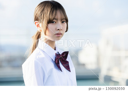 女子高生 130092030