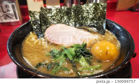 おいしい豚骨ラーメン おいしいキレイ チャーシュー 卵 のり おいしい豚骨ラーメン おいしいキレイ チャーシュー 卵 のり 130099757