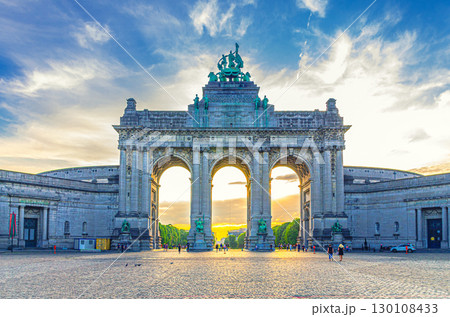 Cinquantenaire Arcade Neoclassical style on sunset in Park of the Fiftieth Anniversary Parc du Cinquantenaire Jubelpark Park in European Quarter of Brussels city, Brussels-Capital Region, Belgium 130108433