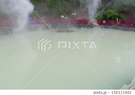 別府温泉地獄めぐりの湯けむり 別府温泉地獄めぐりの湯けむり 130111982