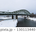【北海道】冬の旭川シンボル・旭橋　観光や写真撮影にも人気のスポット。 130113440