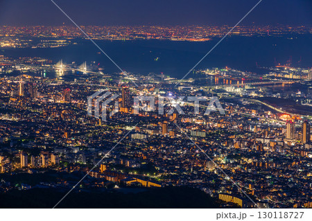 《兵庫県》日本三大夜景・神戸掬星台の夜景 130118727