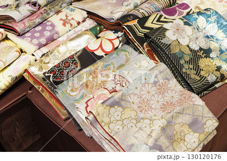 着物 帯紐や帯締め帯揚げなどのイメージ画像 呉服店や着物レンタル 着物 帯紐や帯締め帯揚げなどのイメージ画像 呉服店や着物レンタル 130120176