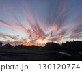 午前四時過ぎの朝焼け 130120774