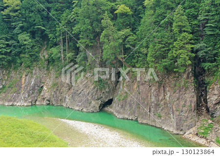 夏の高瀬渓谷 130123864