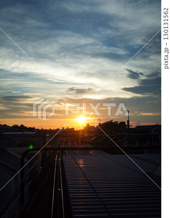 富士見ヶ丘駅の美しい夕焼け 130131562
