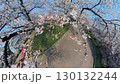 魚眼レンズで見た満開の桜 130132244