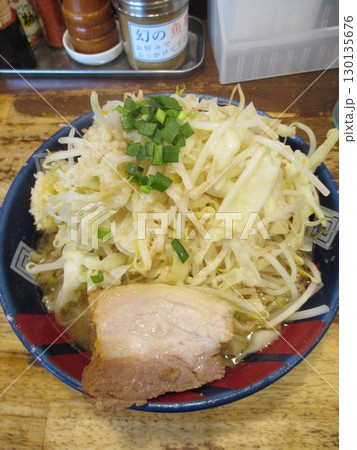 九州の二郎系ラーメン、太一商店のラーメン野菜増し 九州の二郎系ラーメン、太一商店のラーメン野菜増し 130135676