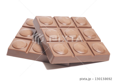 Dubai Chocolate with green kadayif and pistachio spread 130138692