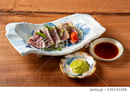 新鮮な刺身 新鮮な刺身 130142289
