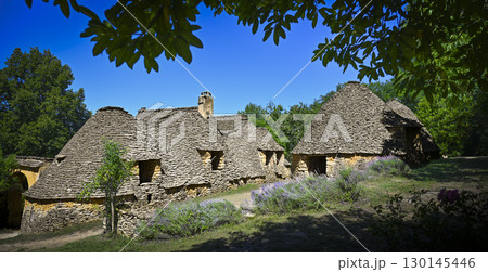 France, Dordogne, Perigord Noir, Dordogne valley, Saint-Andre-d'Allas, cabanes du Breuil, old dry 130145446