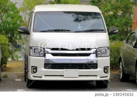 ワンボックスカー 130145832