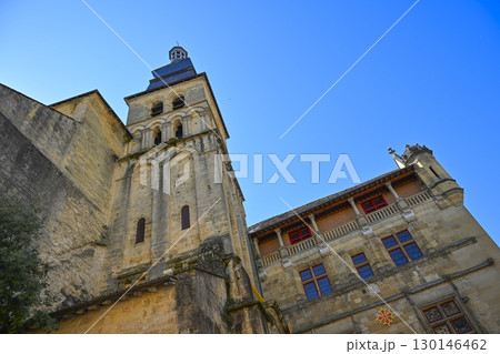 Stunning view of Cathedral Saint-Sacerdos in Sarlat, Dordogne showcasing historical architecture Stunning view of Cathedral Saint-Sacerdos in Sarlat, Dordogne showcasing historical architecture 130146462