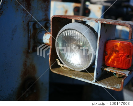 錆の中に隠れた芸術 時代を感じさせる美しさ 古い中にも新しさと美しさがある。コピースペース 錆の中に隠れた芸術 時代を感じさせる美しさ 古い中にも新しさと美しさがある。コピースペース 130147008