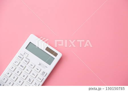 白い電卓 白い電卓 130150785