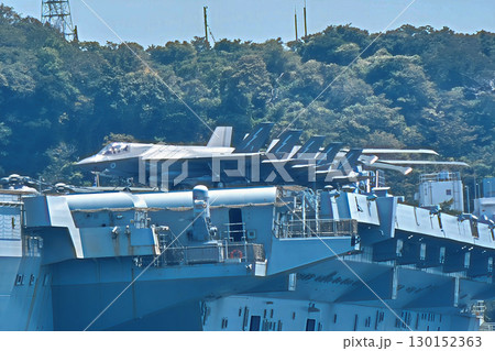 英国海軍　空母プリンス・オブ・ウェールズ 130152363