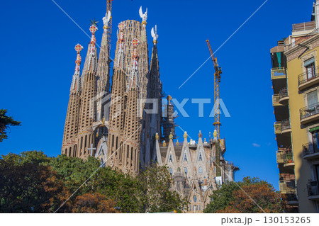 ガウディ建築のあるバルセロナの風景 ガウディ建築のあるバルセロナの風景 130153265