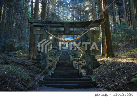 熊本県高森町　上色見熊野座神社　参道 130153556