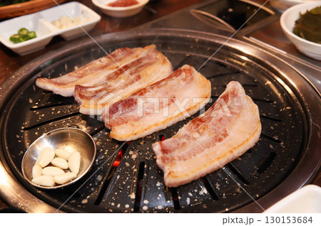 Korean BBQ. Charcoal grilled pork belly 130153684
