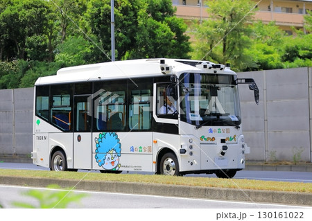 自動運転バス 自動運転バス 130161022