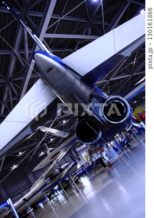 かつて二代目ブルーインパルスとして活躍した航空自衛隊T-2ジェット機(石川県立航空プラザ展示機) かつて二代目ブルーインパルスとして活躍した航空自衛隊T-2ジェット機(石川県立航空プラザ展示機) 130161866