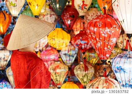 ベトナム　ホイアン　ランタン　観光 130163782