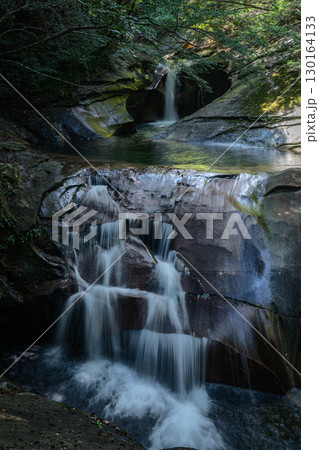 新緑に映える藤河内渓谷 大分県佐伯市 新緑に映える藤河内渓谷 大分県佐伯市 130164133