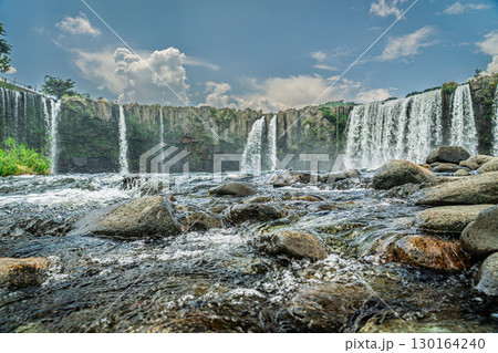 滝のある風景　原尻の滝　大分県豊後大野市 130164240