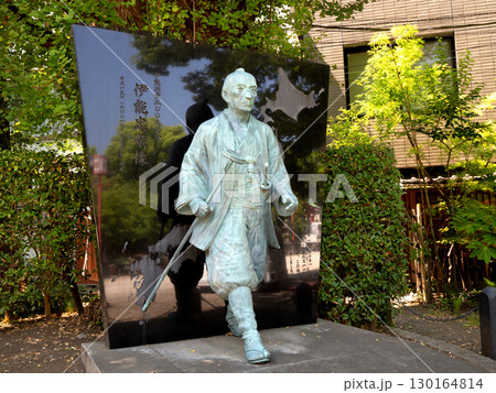 伊能忠敬像 富岡八幡宮 東京都 伊能忠敬像 富岡八幡宮 東京都 130164814