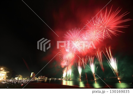 夏の夜空を彩る花火 130169835