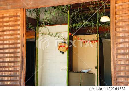 玄関の盆棚飾り 130169881