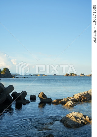 テトラポットのある海岸 130171689