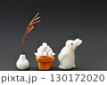 黒背景に羊毛フェルトのうさぎのお月見　 130172020