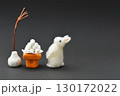 黒背景に羊毛フェルトのうさぎのお月見　 130172022
