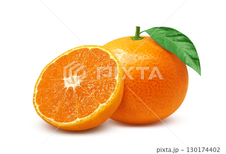 みかん イラスト リアル 白バック 130174402
