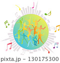 地球の中で陽気に踊る人たち 130175300