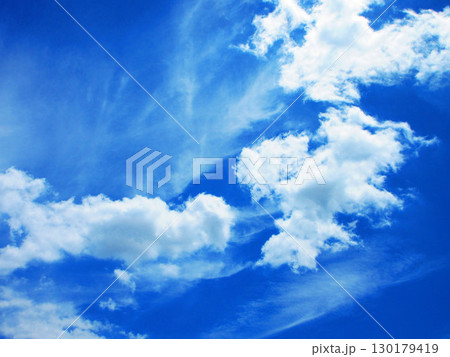 真夏の青空の様々な風景 真夏の青空の様々な風景 130179419