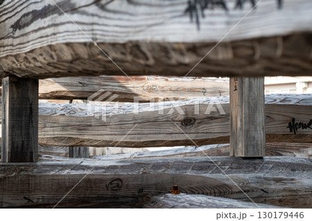 古民家の梁と柱を残してリフォームする 130179446