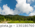 北八ヶ岳ロープウェイ山頂駅から見た北八ヶ岳の青空と緑豊かな山並み 130180760