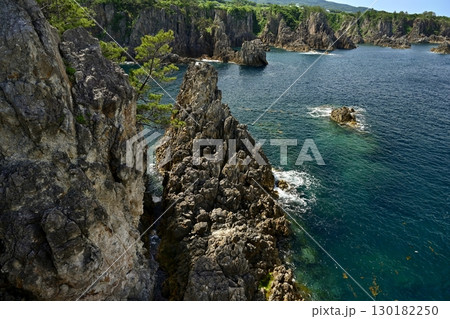 佐渡島の尖閣湾 佐渡島の尖閣湾 130182250