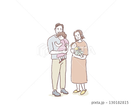 赤ちゃんを抱っこする女性、幼い子供を抱っこする男性（家族） 130182815