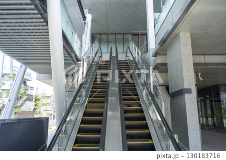 埼玉県　川口市役所（新庁舎・第二庁舎） 130183716