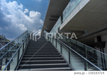 埼玉県　川口市役所（新庁舎・第二庁舎） 130183724