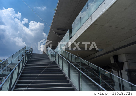 埼玉県　川口市役所（新庁舎・第二庁舎） 130183725